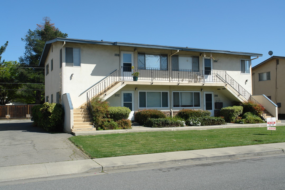 392-396 Dunster Dr in Campbell, CA - Building Photo