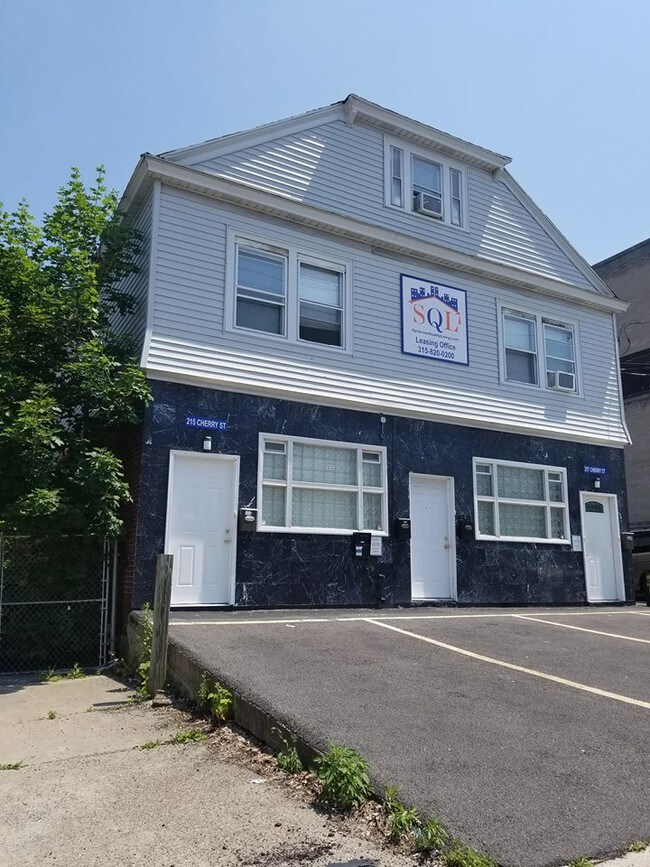 217 Cherry St, Unit 2