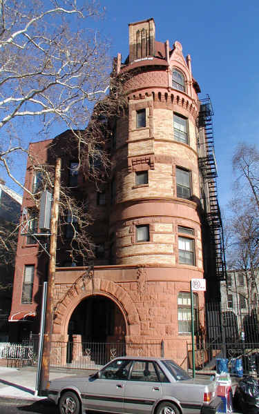 487 Clinton AVe in Brooklyn, NY - Foto de edificio