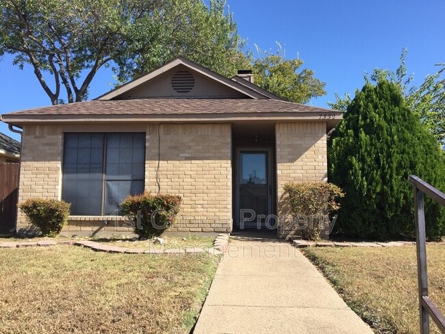 property at 7332 Blackthorn Dr