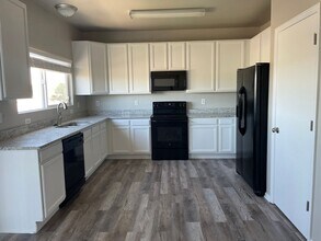 2332 Pinyon Jay Dr in Colorado Springs, CO - Building Photo - Building Photo