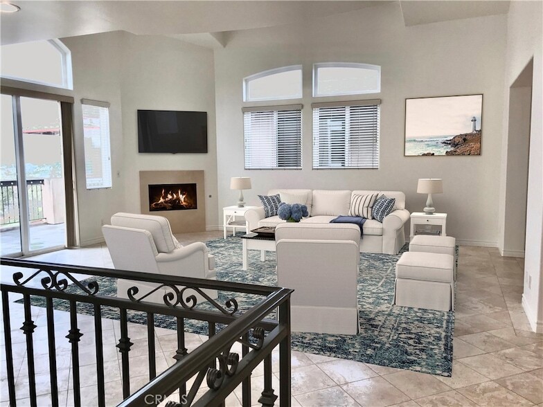 206 S Lucia Ave in Redondo Beach, CA - Foto de edificio