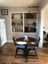 19 E Main St, Unit HUMMELSTOWN Apt. B in Hummelstown, PA - Building Photo - Building Photo