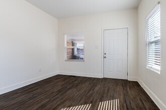408 E Beecher St in Indianapolis, IN - Foto de edificio - Building Photo