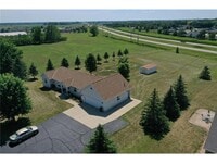 526 County Rd 9 SE photo'