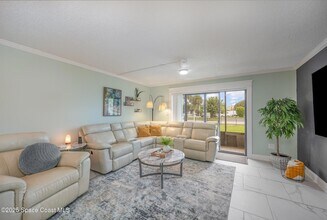 7101 Ridgewood Ave, Unit 102 in Cape Canaveral, FL - Building Photo - Building Photo