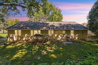 4509 Laguna Dr in Minneapolis, MN - Building Photo - Building Photo