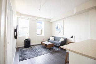 300 Tache Apartment in Winnipeg, MB - Building Photo