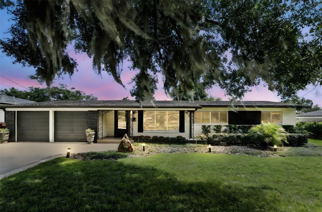 100 W New Hampshire St in Orlando, FL - Building Photo