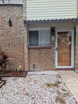 1200 Bretta St in Jacksonville, FL - Building Photo