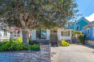 227 18th St in Pacific Grove, CA - Building Photo - Building Photo