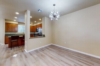 102 Birch Creek Terrace in Pleasanton, CA - Building Photo - Building Photo