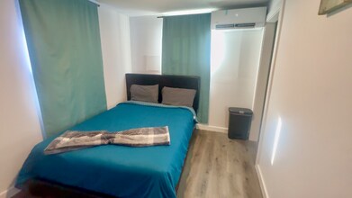 2717 E Park Blvd in Plano, TX - Foto de edificio - Building Photo