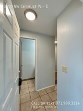 3800 NW Chemult Pl in Portland, OR - Building Photo - Building Photo