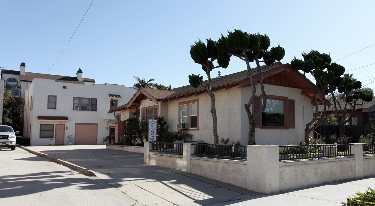 642 Molino Ave in Long Beach, CA - Foto de edificio