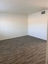 501 S Maryland Pky in Las Vegas, NV - Building Photo - Building Photo