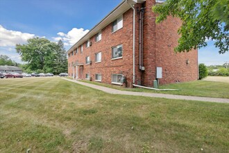 Virginia Manor Apartments in Coldwater, MI - Foto de edificio - Building Photo