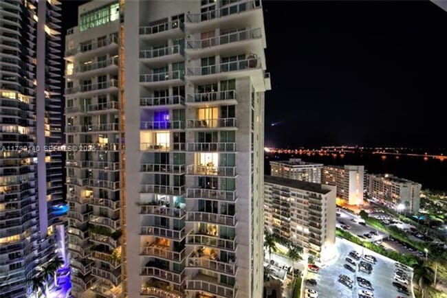 170 SE 14th St in Miami, FL - Building Photo - Building Photo