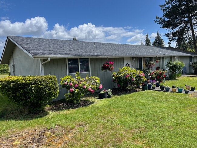 6601 198th Way SW, Unit 13 in Rochester, WA - Foto de edificio - Building Photo