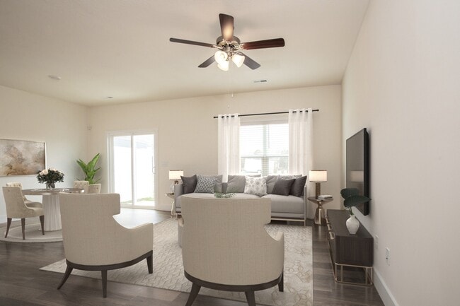 2469 Legg Ln in Knoxville, TN - Foto de edificio - Building Photo