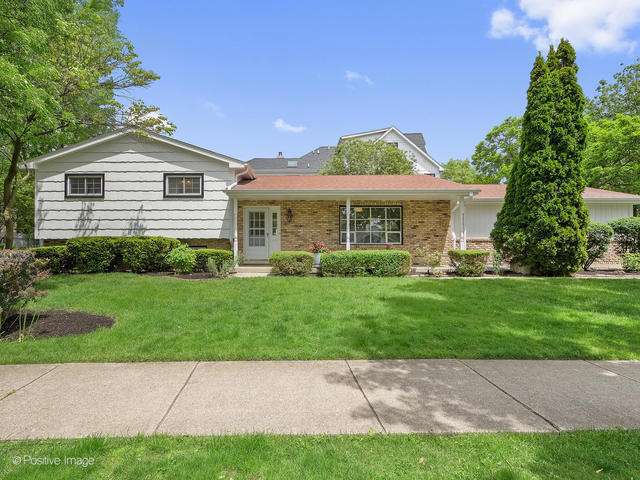 5654 S Washington St in Hinsdale, IL - Building Photo