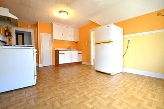 24 Weld Hill St, Unit 2 in Boston, MA - Building Photo - Building Photo