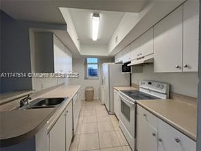 5077 NW 7th St, Unit # 817 in Miami, FL - Building Photo - Building Photo