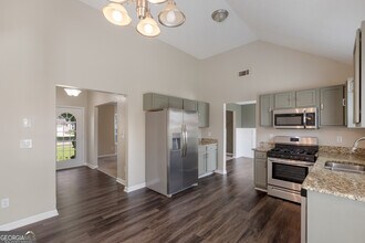 3902 Arabian Way SW in Snellville, GA - Building Photo - Building Photo