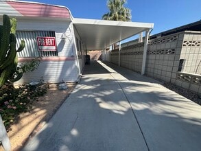 70260 Bing Crosby Dr in Rancho Mirage, CA - Building Photo - Building Photo