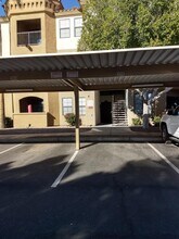 5302 E Van Buren St, Unit 3063 in Phoenix, AZ - Foto de edificio - Building Photo