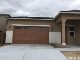 1206 Silver Coyote Dr in Sparks, NV - Building Photo