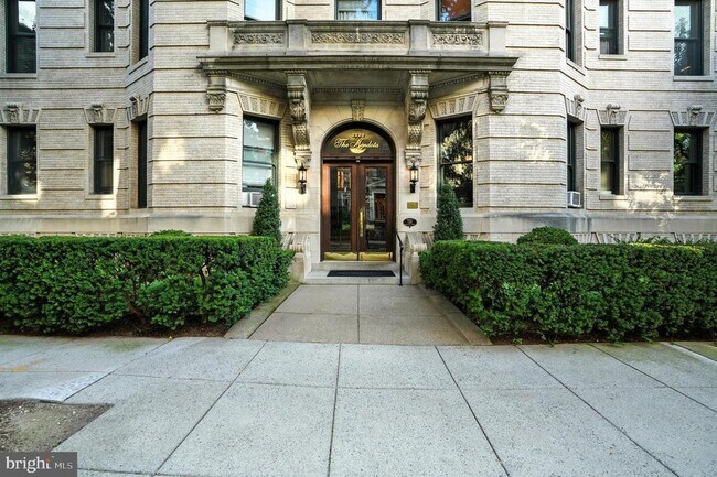 2220 20th St NW in Washington, DC - Building Photo - Building Photo