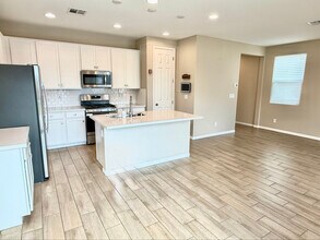 3953 Painted Lady Ave in Las Vegas, NV - Building Photo - Building Photo