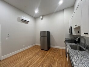 34 St Joseph St in Fall River, MA - Building Photo - Building Photo