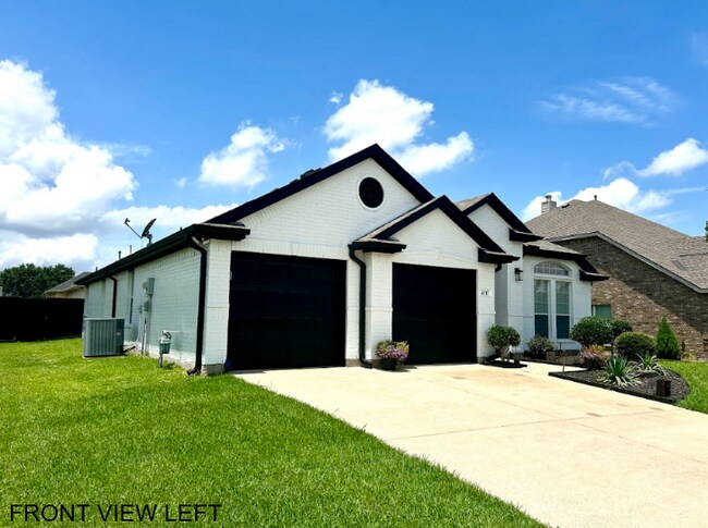 4517 Woodbluff Dr in Mesquite, TX - Building Photo - Building Photo