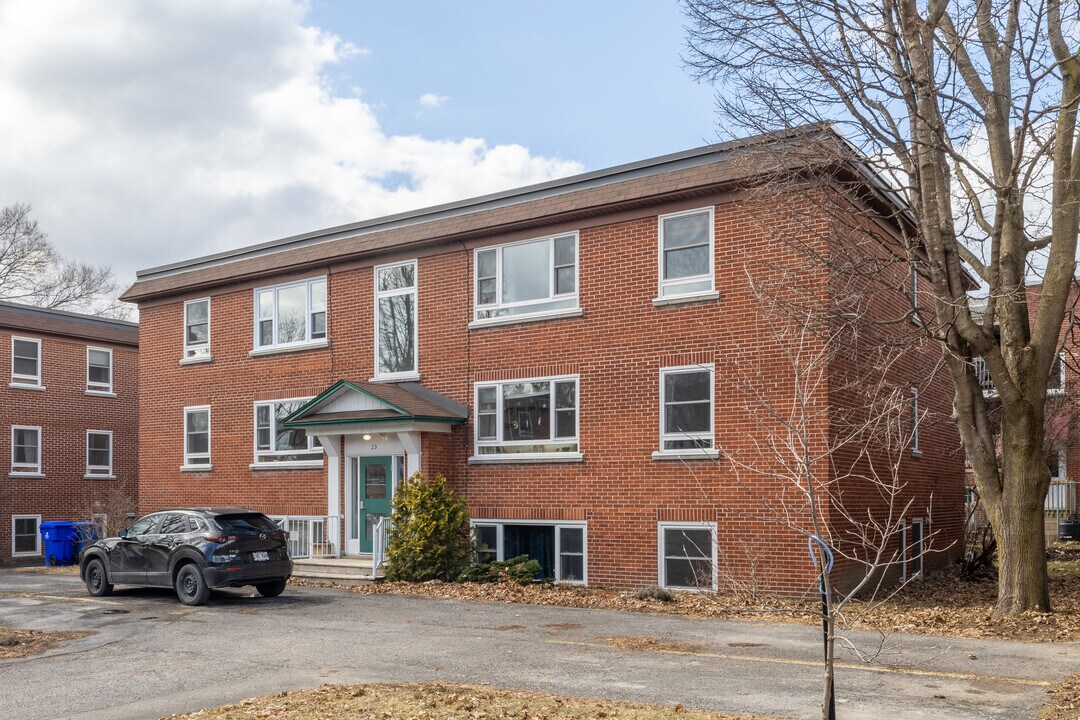 23 De La Coopération St in Gatineau, QC - Building Photo