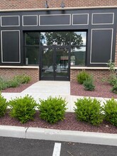 250 NY-32 in Woodbury, NY - Building Photo - Building Photo