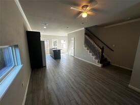 1045 Marcolin St in Houston, TX - Building Photo - Building Photo