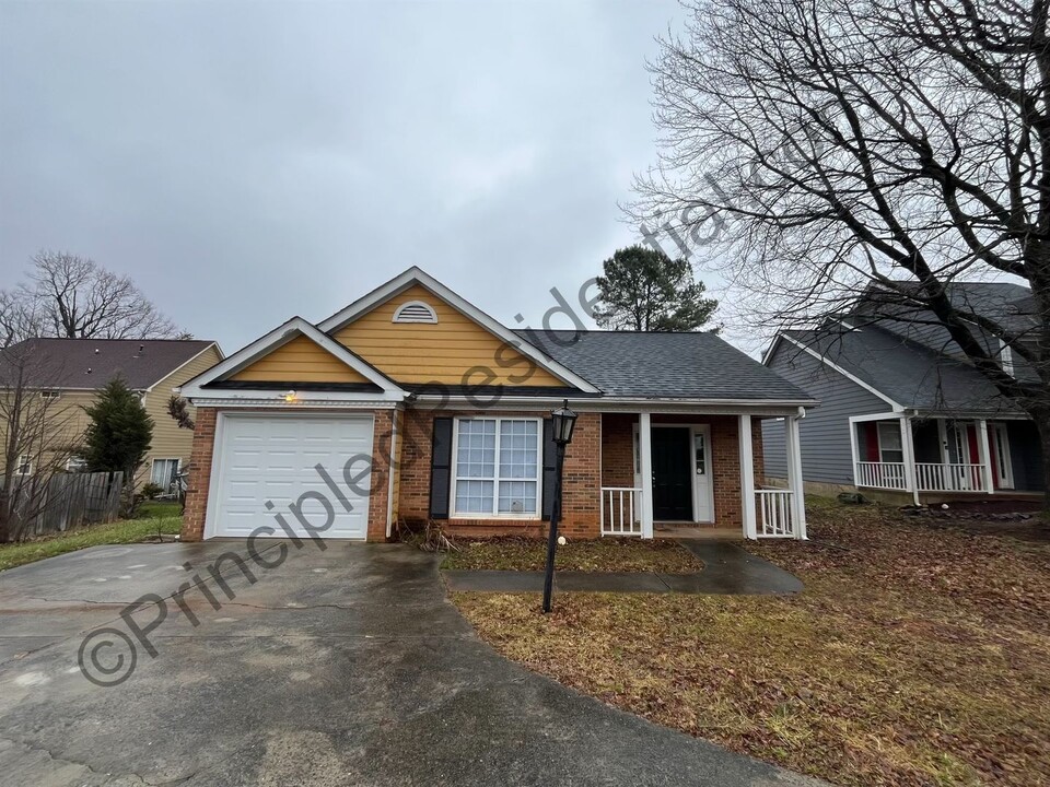 9125 Chesham Dr in Charlotte, NC - Building Photo