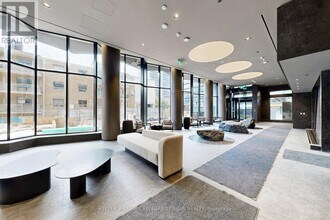 110 Broadway Ave in Toronto, ON - Building Photo - Building Photo