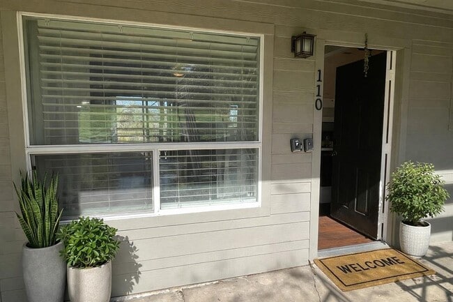 1514 Parker Ln in Austin, TX - Building Photo - Building Photo