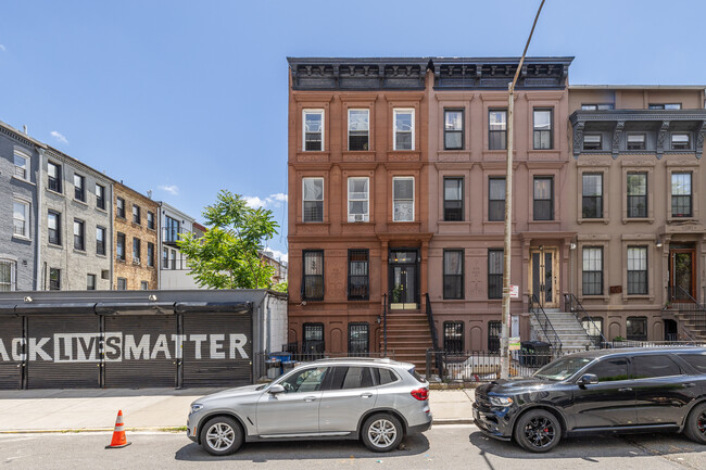 46 Palmetto St in Brooklyn, NY - Building Photo - Building Photo