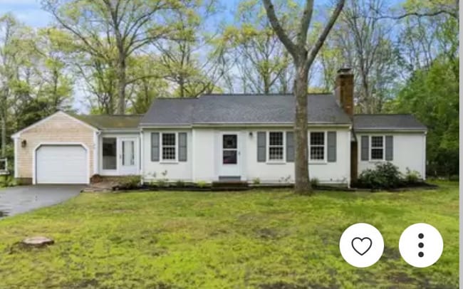 property at 49 Woodridge Rd