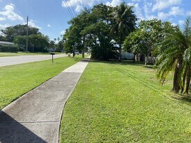 16101 SW 280th St in Homestead, FL - Building Photo