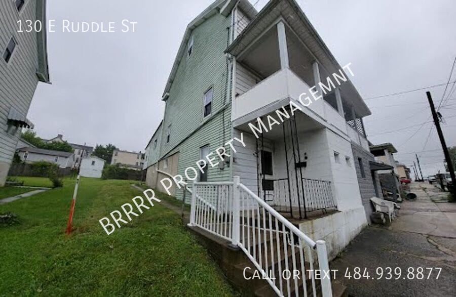 130 E Ruddle St in Coaldale, PA - Building Photo