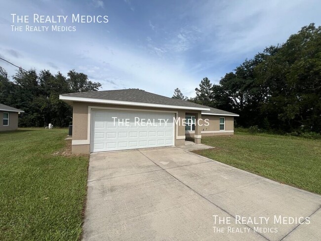 213 Malauka Rd in Ocklawaha, FL - Building Photo - Building Photo