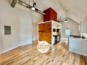 324 Ashmun St, Unit B in New Haven, CT - Building Photo - Building Photo