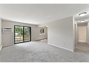 4387 Wilshire Blvd in Mound, MN - Building Photo - Building Photo