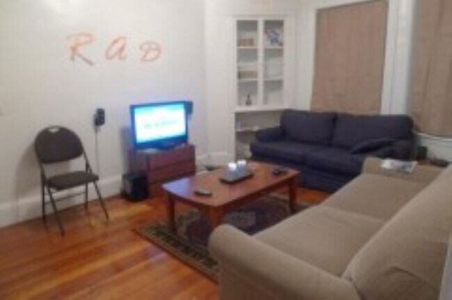 862 Huntington Ave, Unit 2 in Boston, MA - Building Photo - Building Photo