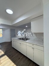 8350 Hastings in San Antonio, TX - Foto de edificio - Building Photo